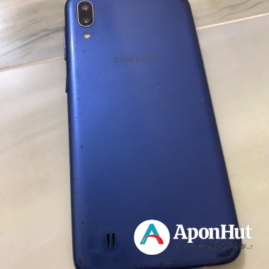 Samsung Galaxy M10 Blue