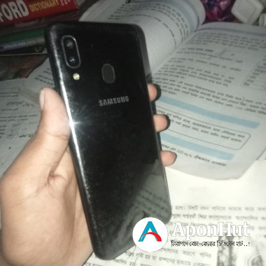 Samsung Galaxy A20 Mobile Phone