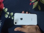 Apple iPhone XR use