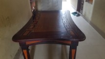 Daining table